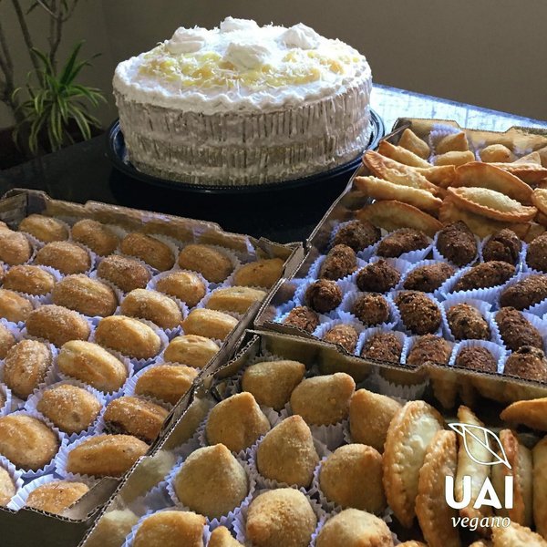 Thumbnail of p-ceah2ebfyot-aed7d28dba5f4c7b 0