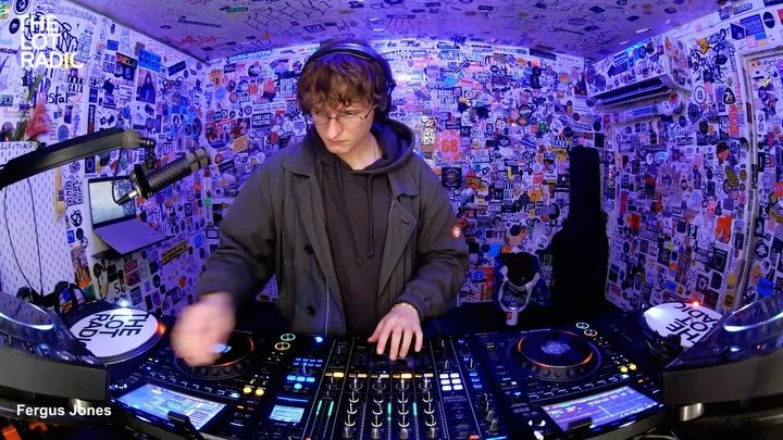 Thumbnail of p-dq1hyu5abhn-aef3e9a090be4c65 0