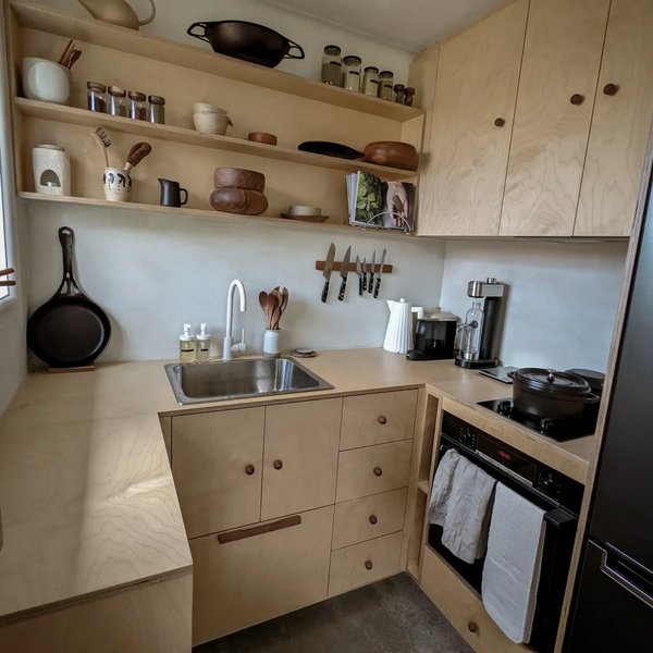 Thumbnail of cfa-fzwltcm-af2c101300ab484e 1