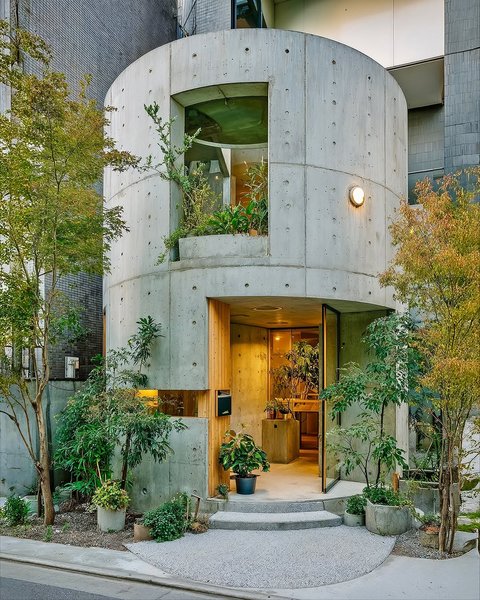 Thumbnail of www-instagram-com-p-dqo5pb3jrba 11