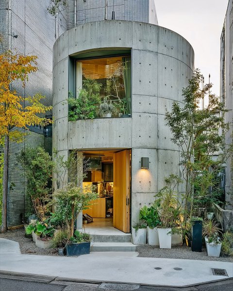 Thumbnail of www-instagram-com-p-dqo5pb3jrba 7