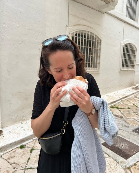 Thumbnail of p-crsmwtzgwda-b2de9c423aa7430d 2