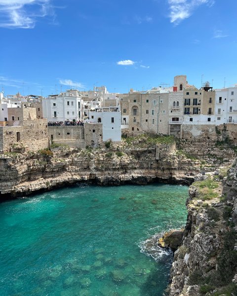 Thumbnail of p-crsmwtzgwda-b2de9c423aa7430d 4