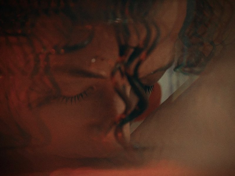 Thumbnail of www-instagram-com-p-cukp5r-qxgx-img-index-6 5