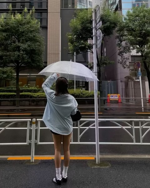 Thumbnail of c-e8klfpibi-b498c3f39dc94610 1