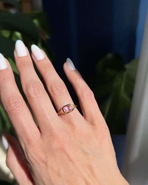 Thumbnail of p-c8fnb2tgzc9-b512806a986a439b 0