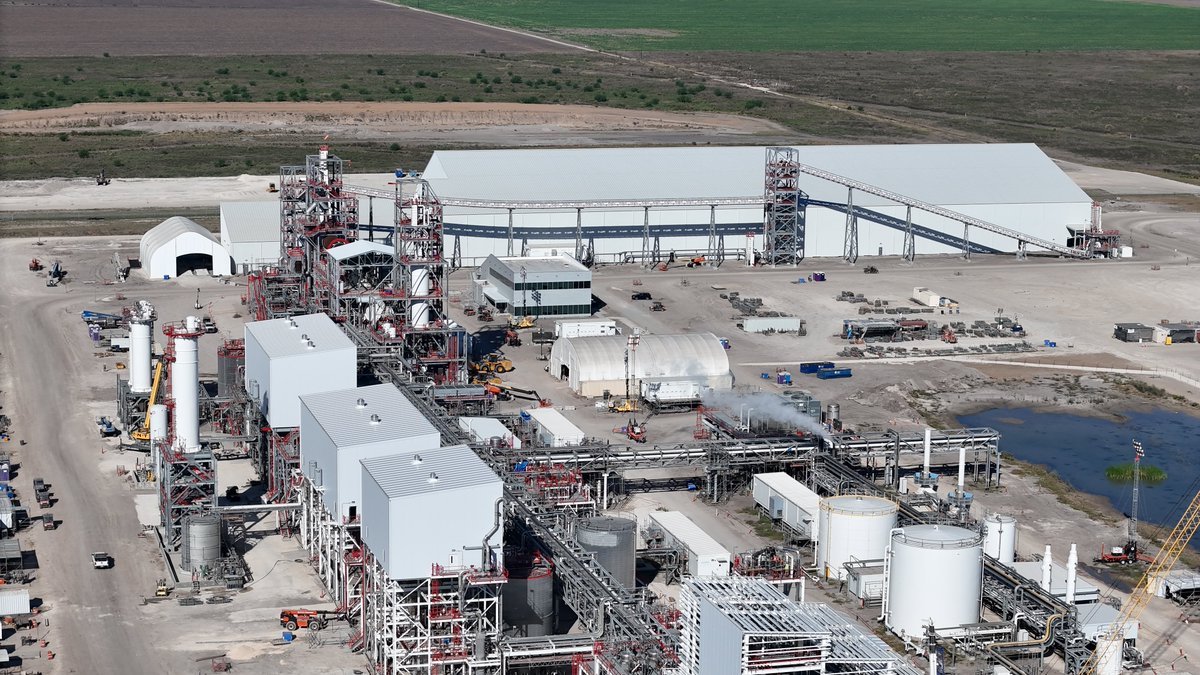 Thumbnail of www-x-com-joetegtmeyer-status-1977052269418868778-b824c4f4ef9e48b5