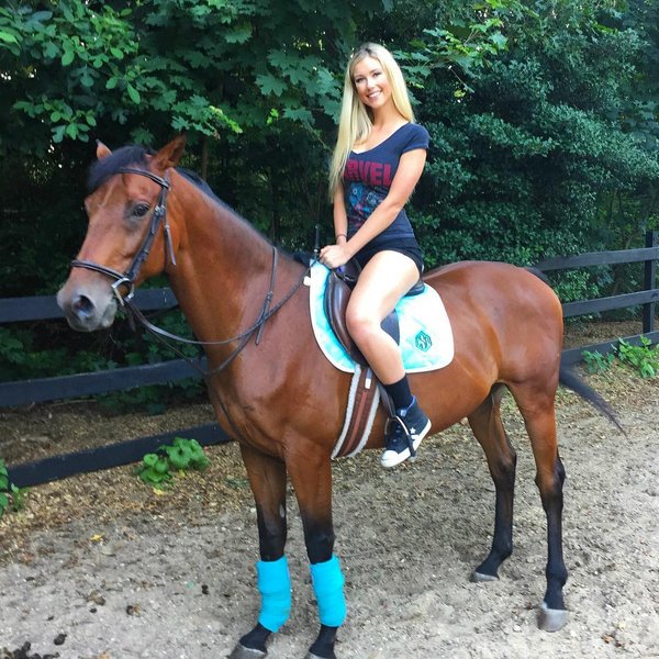 Thumbnail of p-bwk1k3ags3j-b885bc9a0e5a4692 0