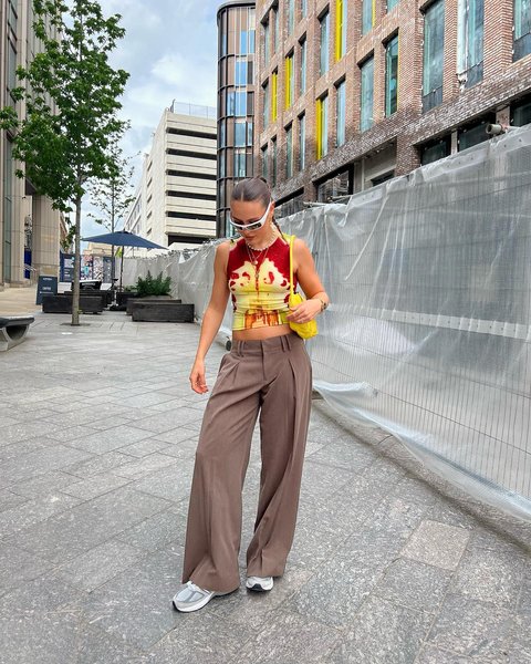 Thumbnail of cd-6zsojzc-b8972bcb6db84e3e 2