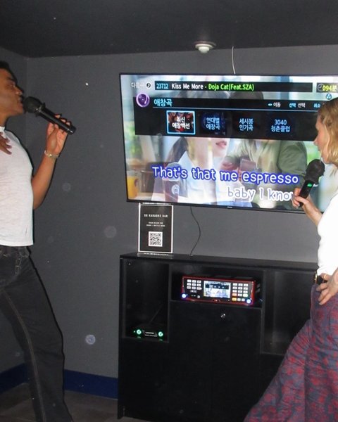 Thumbnail of p-c7z4bthro8e-b89b4bc04e7745ec 2