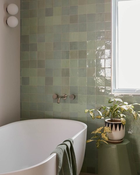 Thumbnail of p-dc2opstnvko-b93e897540ed4798 3