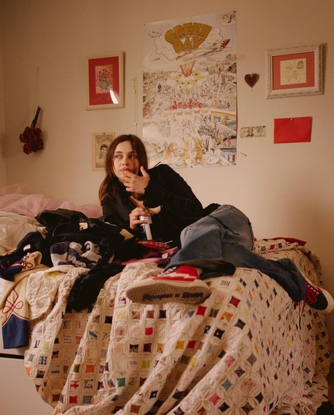 Thumbnail of p-ciixkigb6sb-b9bf8c3f01874df5 1