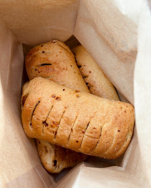 Thumbnail of c2-gk4vmqss-b9e845214e734638 2