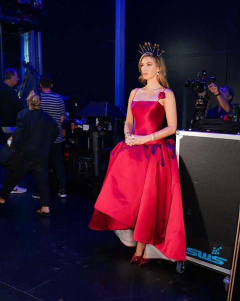 Thumbnail of p-c08ls6uhrks-ba12be70eb594d33 3