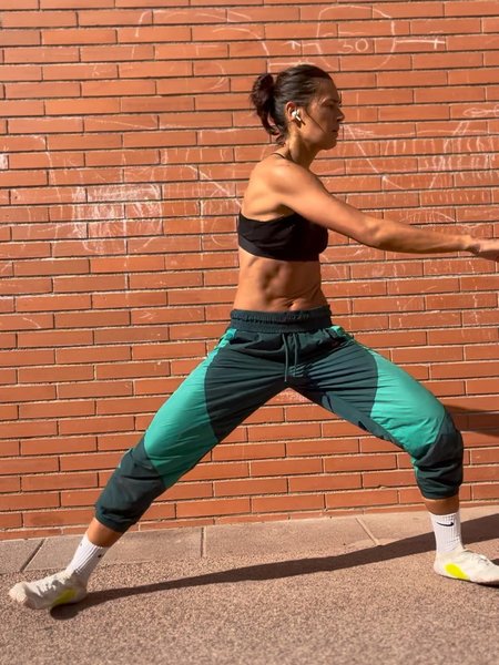 Thumbnail of p-dqebnf8do0i-badc3f74c4734b57 2