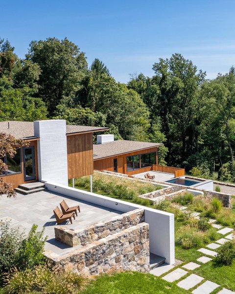 Thumbnail of p-dbbpx1foy4k-bb66053218bd4dfc 4