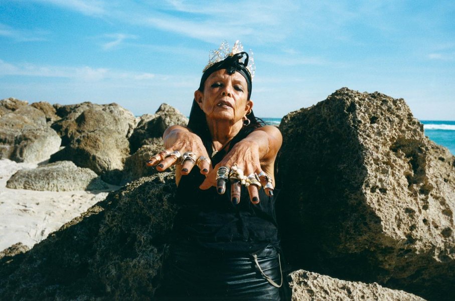 Thumbnail of hlznpa-ny-be02d7711368464a 0