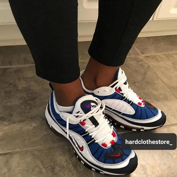 Thumbnail of p-bv93ktbn7tk-be084302941848b8 0