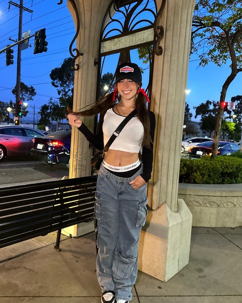 Thumbnail of p-c8aivsjyuoi-bf9ad9adafe2455d 0