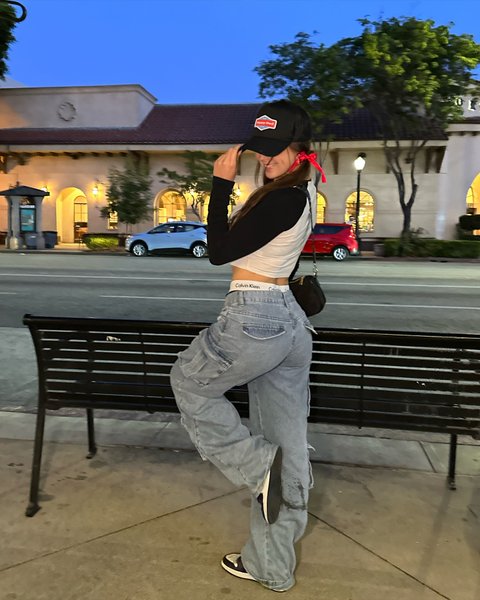 Thumbnail of p-c8aivsjyuoi-bf9ad9adafe2455d 2