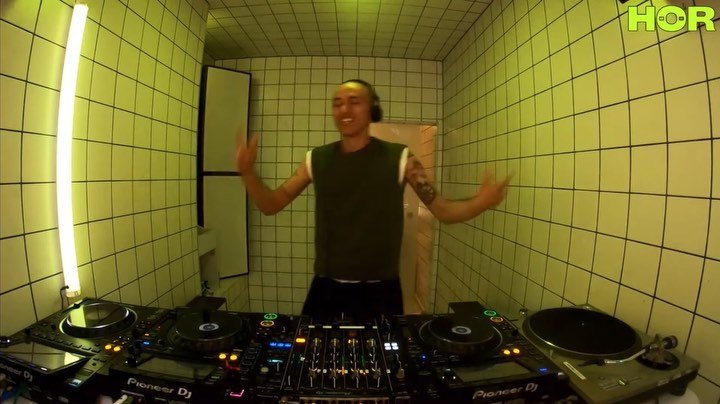 Thumbnail of p-cg9mhvhasym-bfc23a58f68d4755 0