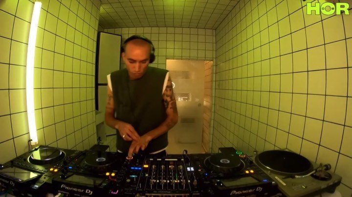 Thumbnail of p-cg9mhvhasym-bfc23a58f68d4755 3