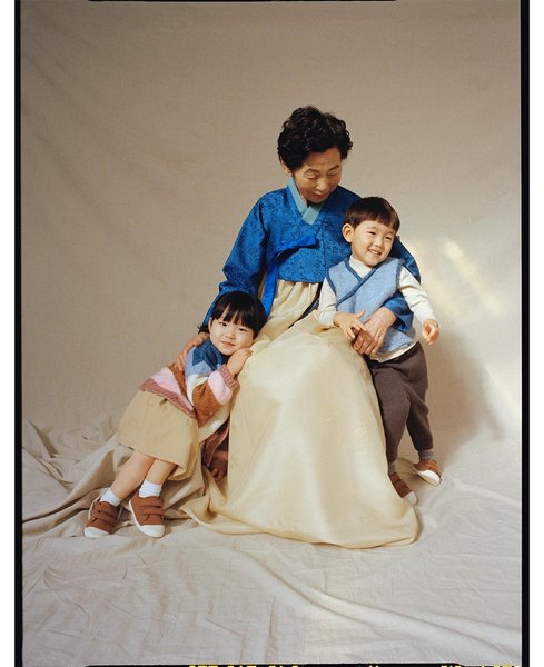 Thumbnail of p-cyn1ofnp9ie-c0b5ca2928604946 0