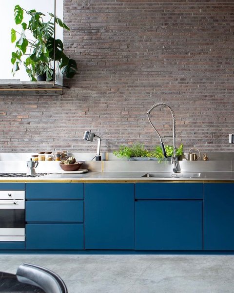 Thumbnail of p-cyr0iskvbop-c24fffb7b6fb4db8 6