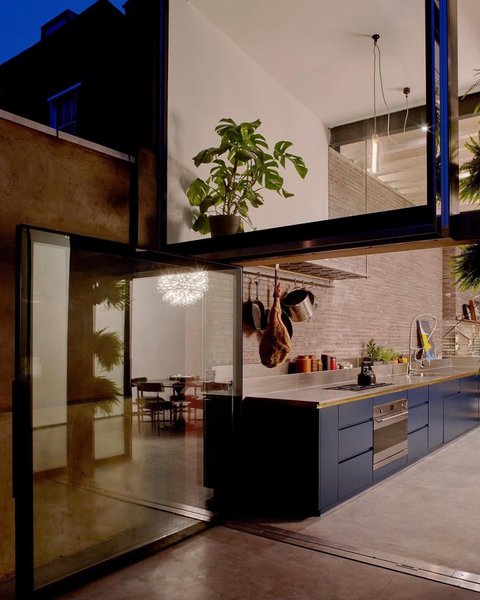 Thumbnail of p-cyr0iskvbop-c24fffb7b6fb4db8 8