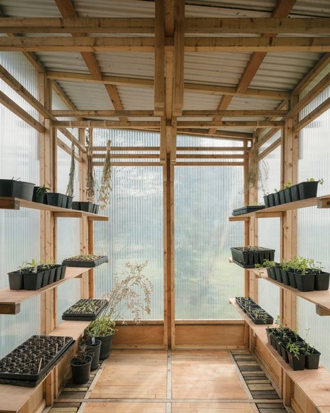 Thumbnail of c-f144ouxvt-c2c88a03eb464434 1