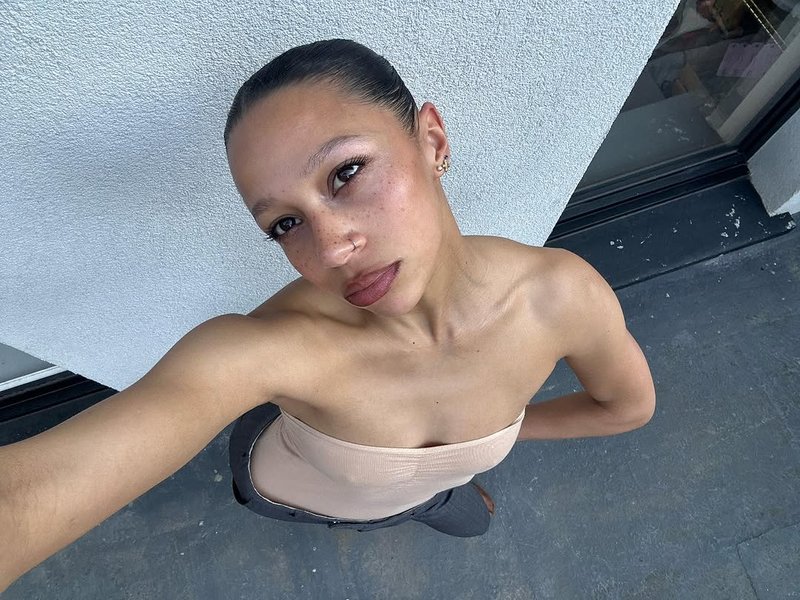 Thumbnail of www-instagram-com-p-diexsyanydj 0