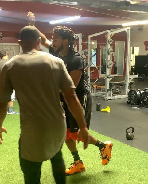 Thumbnail of p-b3cgiyihwck-c65d8a3141144fdf 1