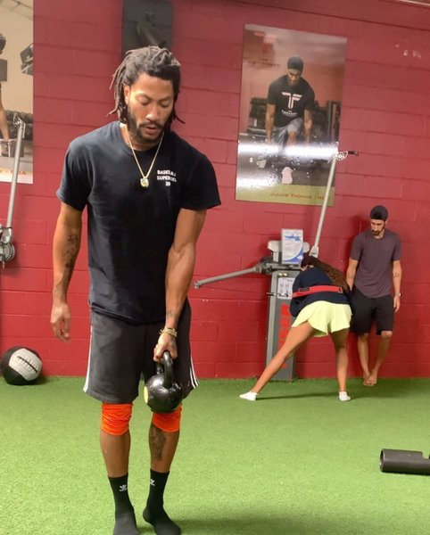 Thumbnail of p-b3cgiyihwck-c65d8a3141144fdf 2