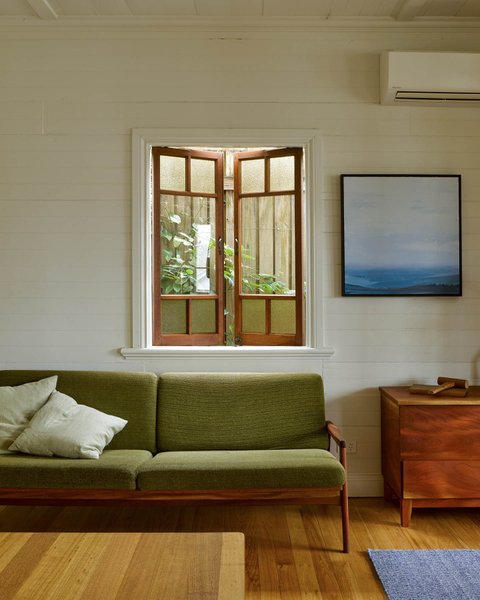 Thumbnail of p-cu01zhltajr-c7f70243bf354385 2