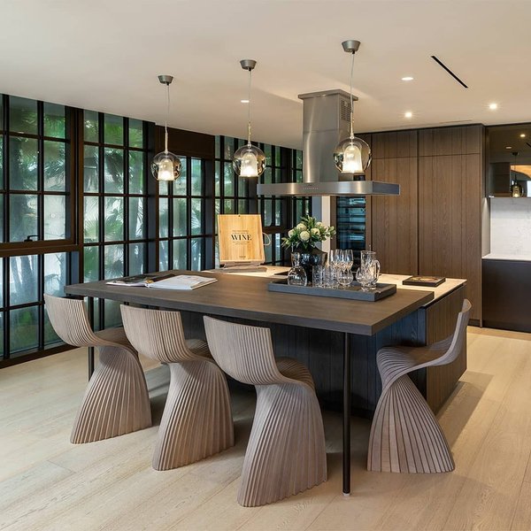 Thumbnail of p-cky4flnr4bw-c83b65ab21c347fa 0