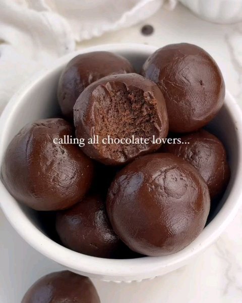 Thumbnail of p-c5a5petpjof-c9561c36e18641b6 0