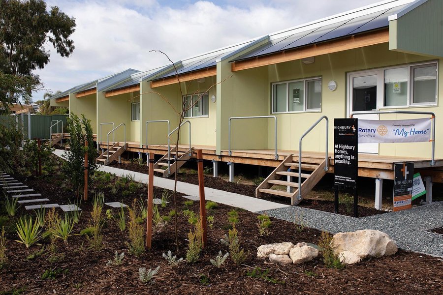 Thumbnail of p-ctbh2s6vvbd-c95a68d45e1a44c6 2