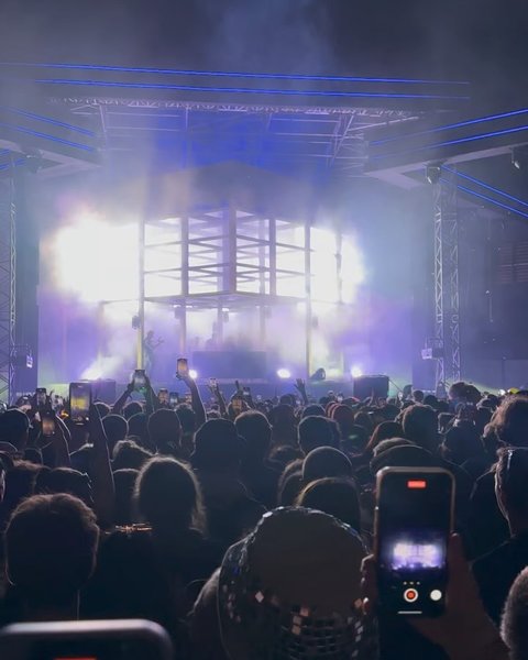 Thumbnail of c8ylcsvi-ro-ca0e1d84227b401c 6