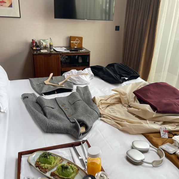 Thumbnail of p-cunmkyulwwo-ca700da7c9d64170 1