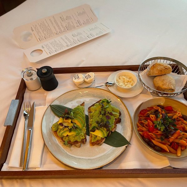 Thumbnail of p-cunmkyulwwo-ca700da7c9d64170 3