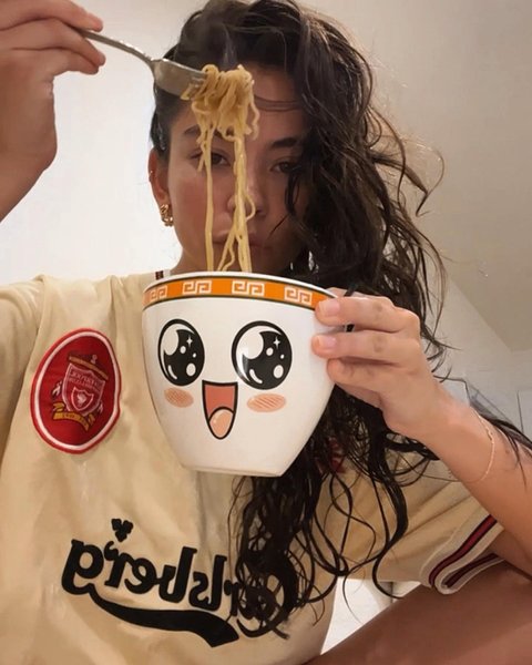 Thumbnail of ci5f7-ypaak-cb4dd35861a14ee9 8