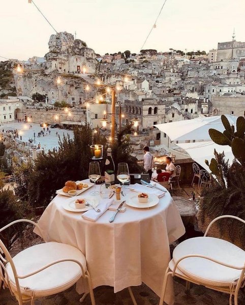 Thumbnail of cw3-zfxn7t5-cb5eca18e1224488 2