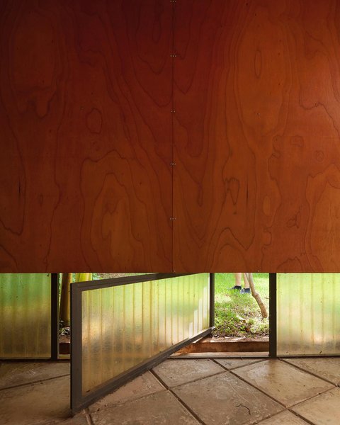 Thumbnail of cvwuk-foiaf-cb7cd0b4dcca4bab 2