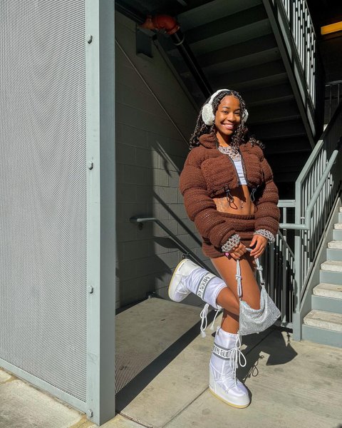 Thumbnail of cmw2nv-oiq7-cd6131d25a8c47d0 1