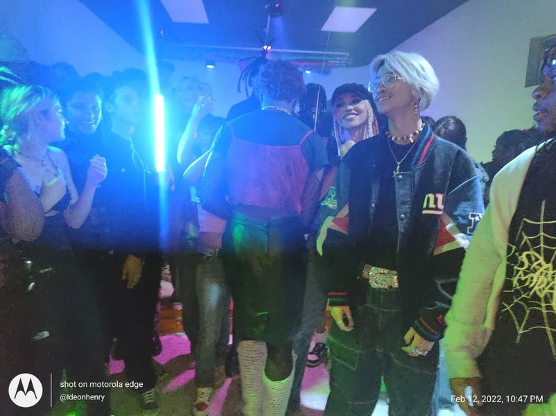 Thumbnail of p-cz6glaiapkk-ce2bebe1de3a442d 1