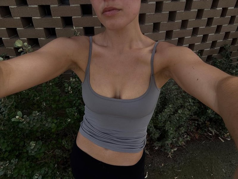 Thumbnail of www-instagram-com-p-dqczb50kjfa-img-index-12 4