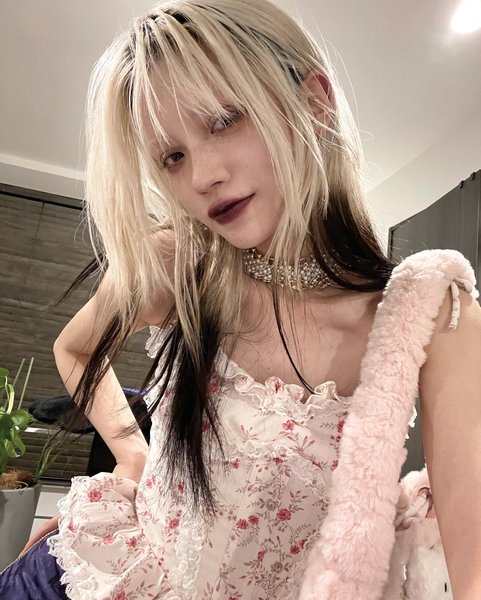 Thumbnail of cz9rmd-vgx6-ce4dd9e9cbb24a34 1