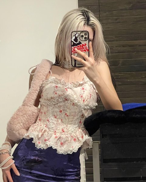 Thumbnail of cz9rmd-vgx6-ce4dd9e9cbb24a34 2