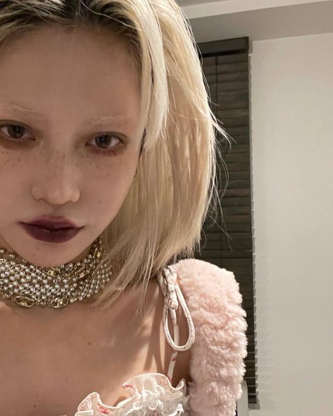 Thumbnail of cz9rmd-vgx6-ce4dd9e9cbb24a34 4