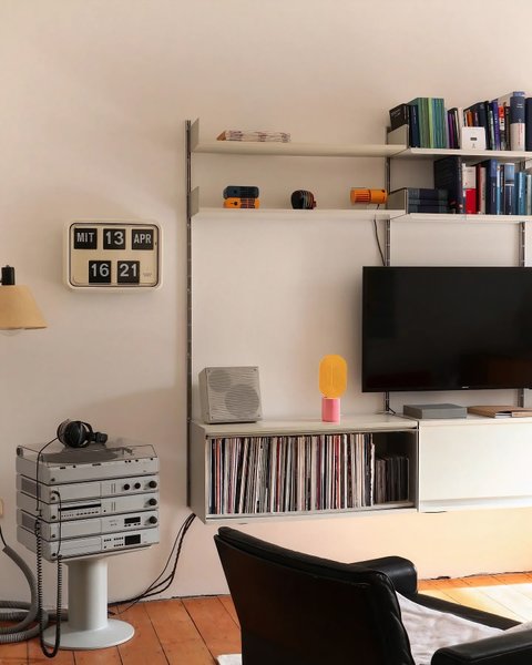 Thumbnail of c-2dwytydnf-cf343f521e804072 0